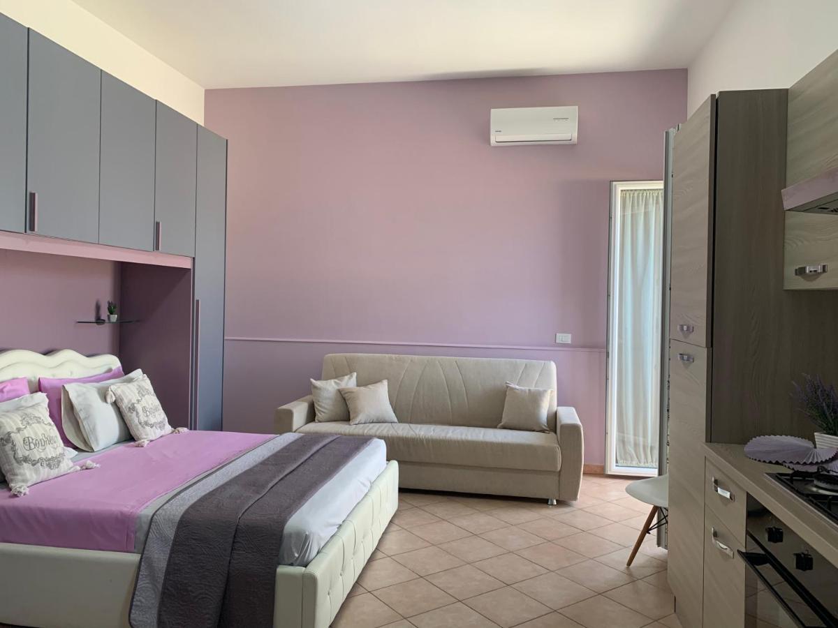 פורטו צ'זראו Monolocali White Angel Apartments מראה חיצוני תמונה