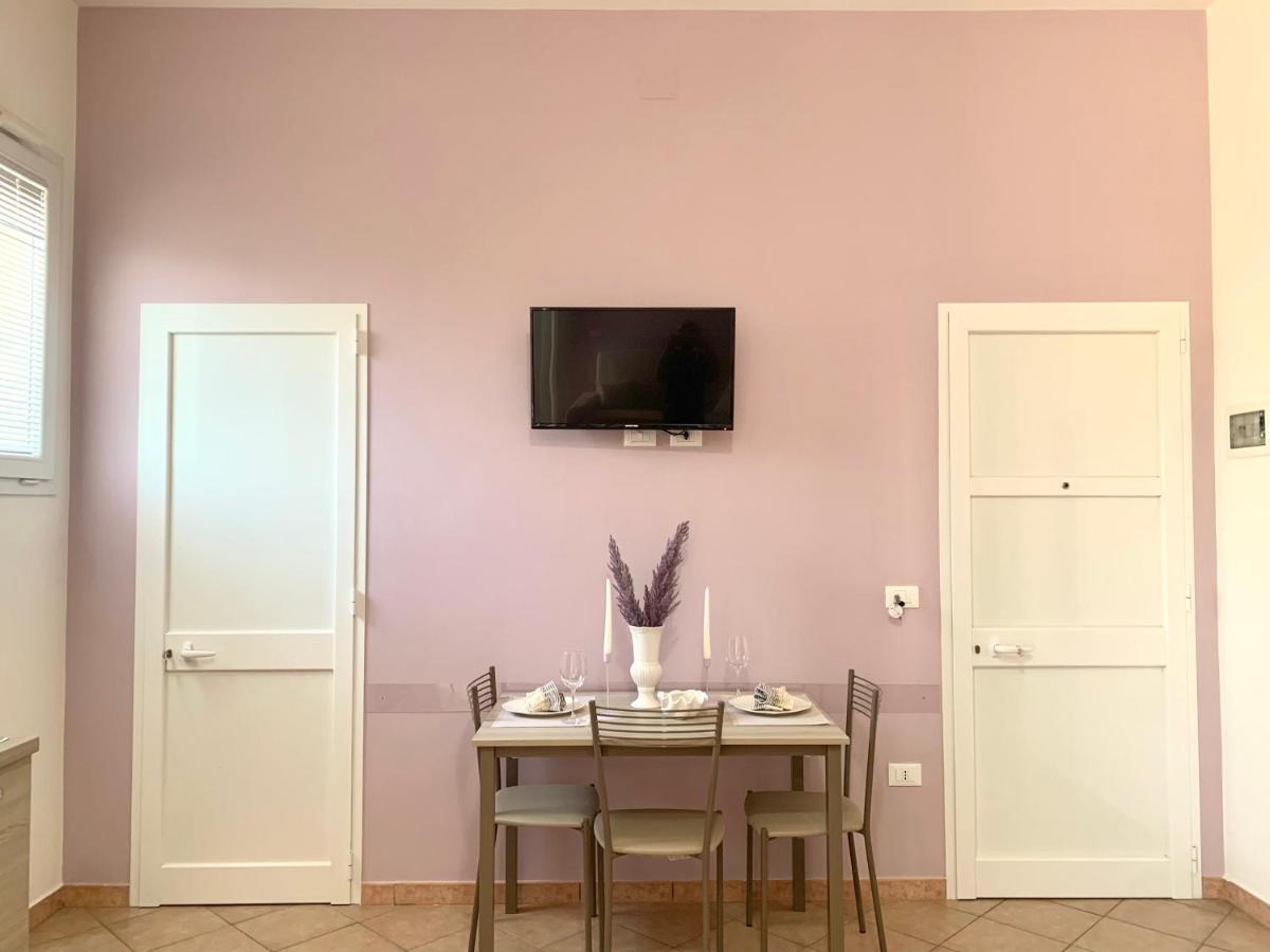 פורטו צ'זראו Monolocali White Angel Apartments מראה חיצוני תמונה