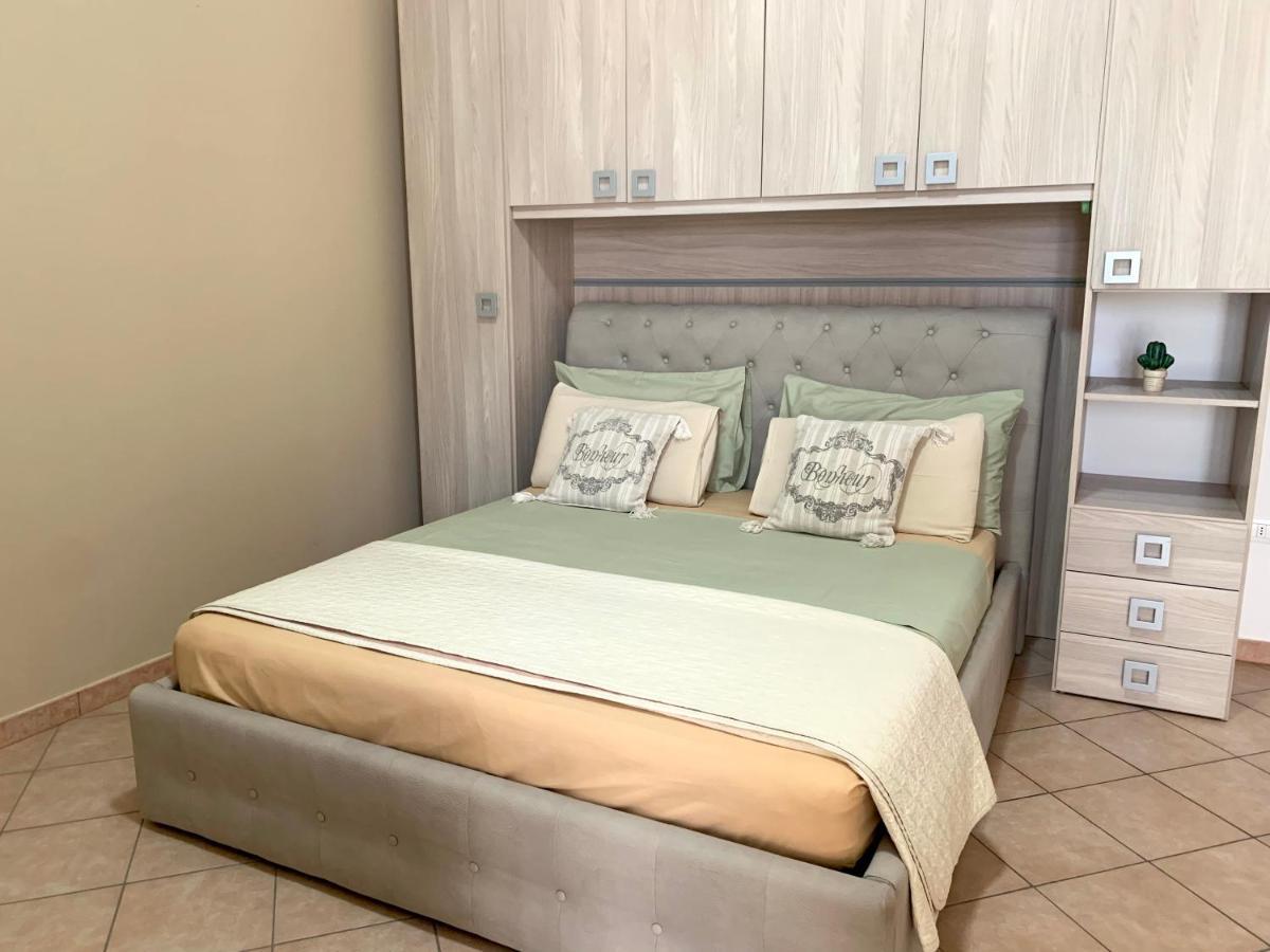 פורטו צ'זראו Monolocali White Angel Apartments מראה חיצוני תמונה