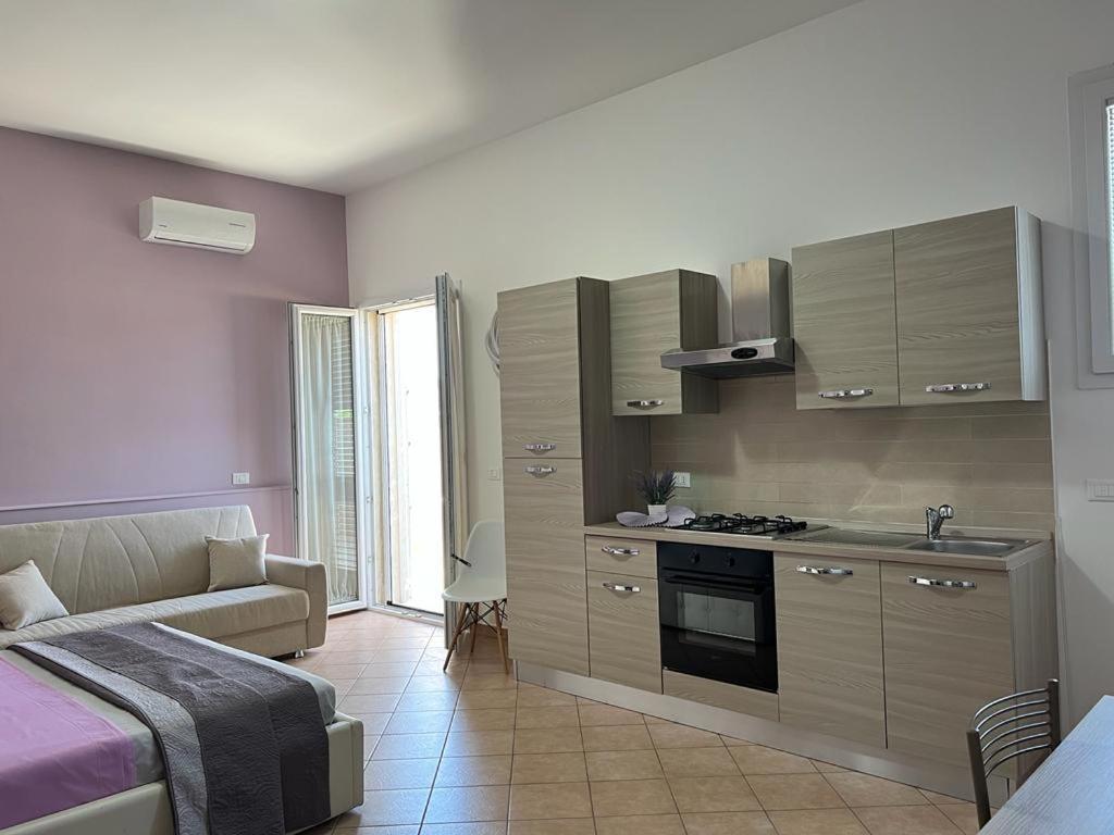 פורטו צ'זראו Monolocali White Angel Apartments מראה חיצוני תמונה