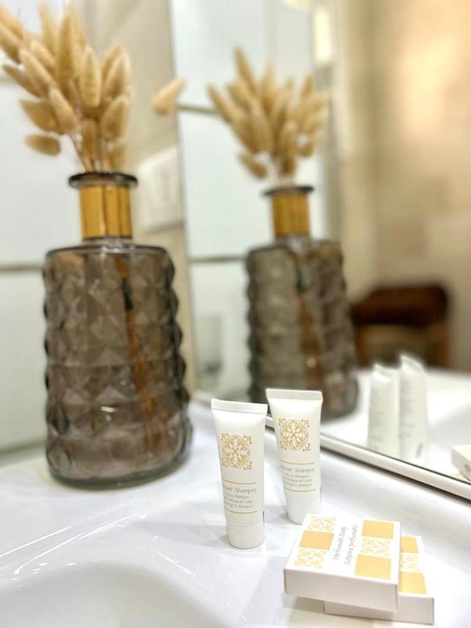 פורטו צ'זראו Monolocali White Angel Apartments מראה חיצוני תמונה
