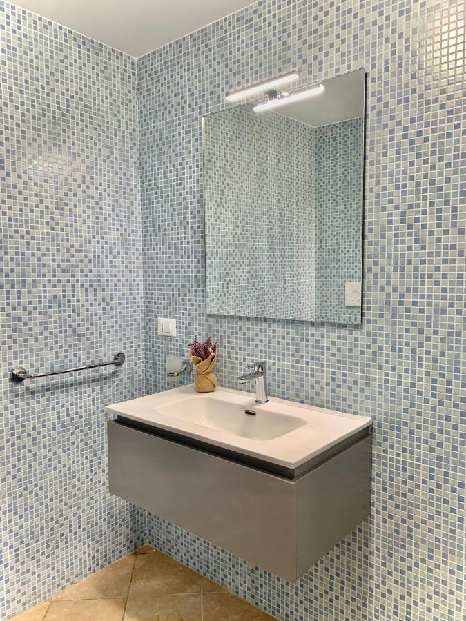 פורטו צ'זראו Monolocali White Angel Apartments מראה חיצוני תמונה